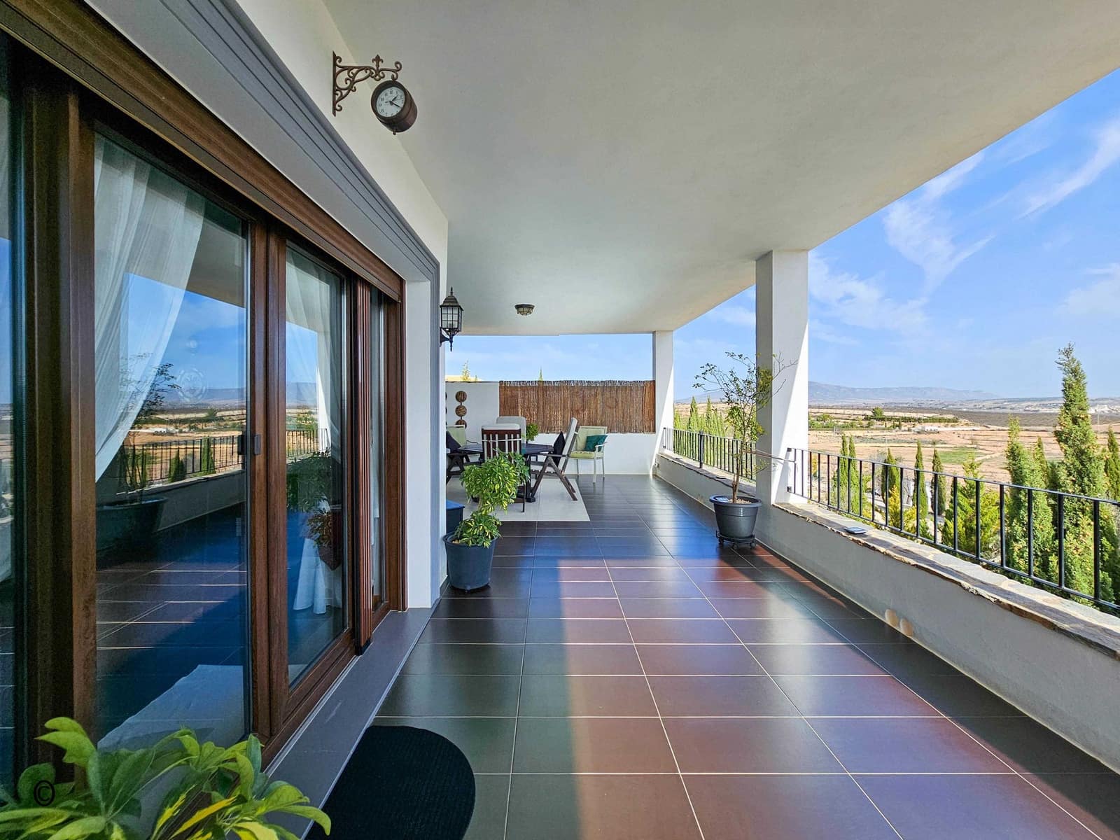 5 soverom Villa til salgs i Pinoso med svømmebasseng garasje - € 675 000 (Ref: 9105455)