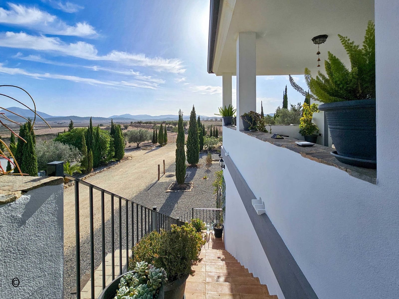 5 soverom Villa til salgs i Pinoso med svømmebasseng garasje - € 675 000 (Ref: 9105455)