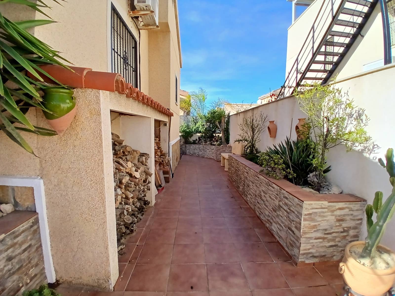 3 slaapkamer Villa te koop in Ciudad Quesada - € 229.000 (Ref: 9105474)