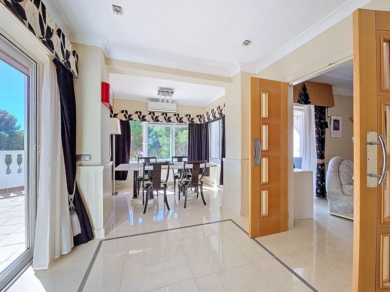 Chalet de 5 habitaciones en Benissa en venta con piscina garaje - 1.399.000 € (Ref: 9114010)