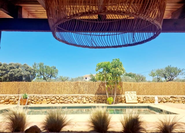 4 soveværelse Villa til salg i Jalón / Xaló med swimmingpool garage - € 1.295.000 (Ref: 9125631)