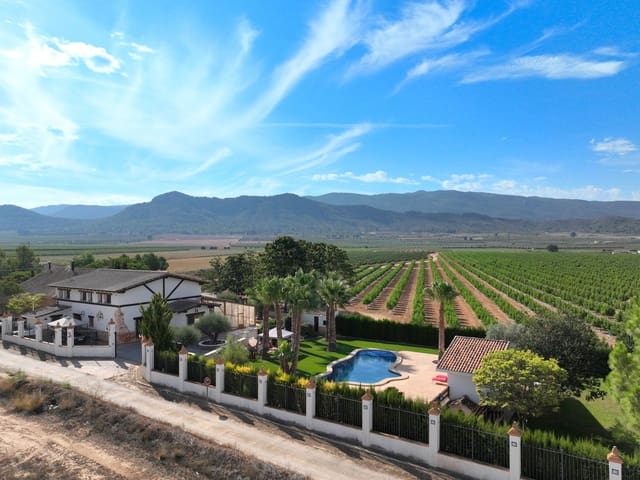 4 chambre Finca/Maison de Campagne à vendre à Yecla avec piscine garage - 499 500 € (Ref: 9125682)