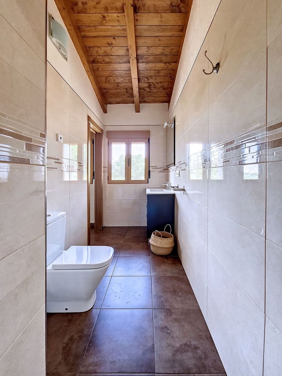 4 soveværelse Finca/Landehus til salg i Pinoso med swimmingpool garage - € 499.500 (Ref: 9125682)