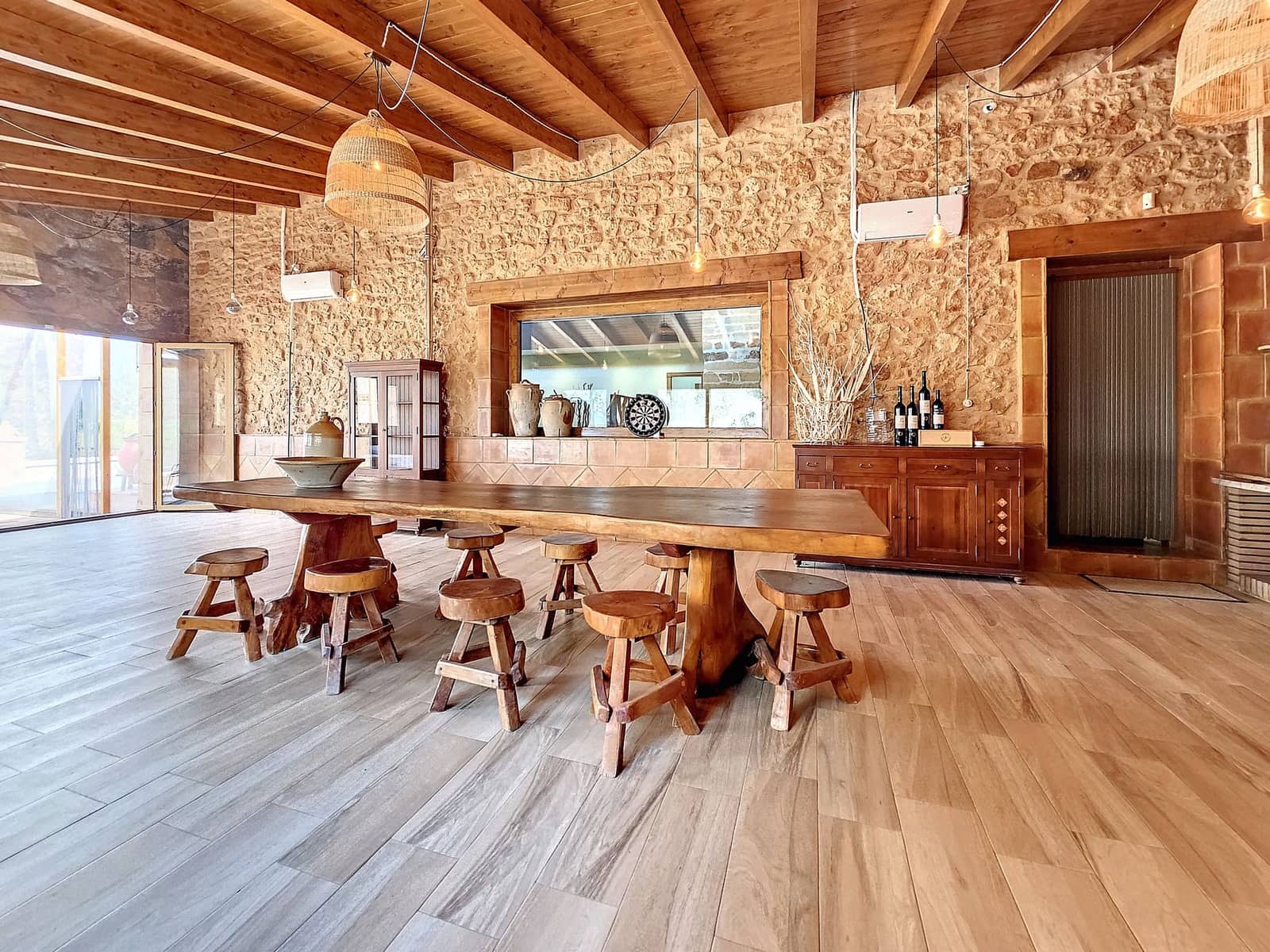 4 soveværelse Finca/Landehus til salg i Pinoso med swimmingpool garage - € 499.500 (Ref: 9125682)