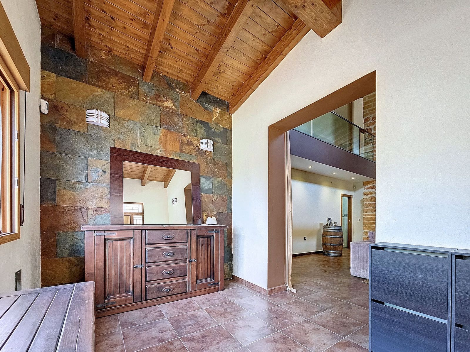 4 soveværelse Finca/Landehus til salg i Pinoso med swimmingpool garage - € 499.500 (Ref: 9125682)