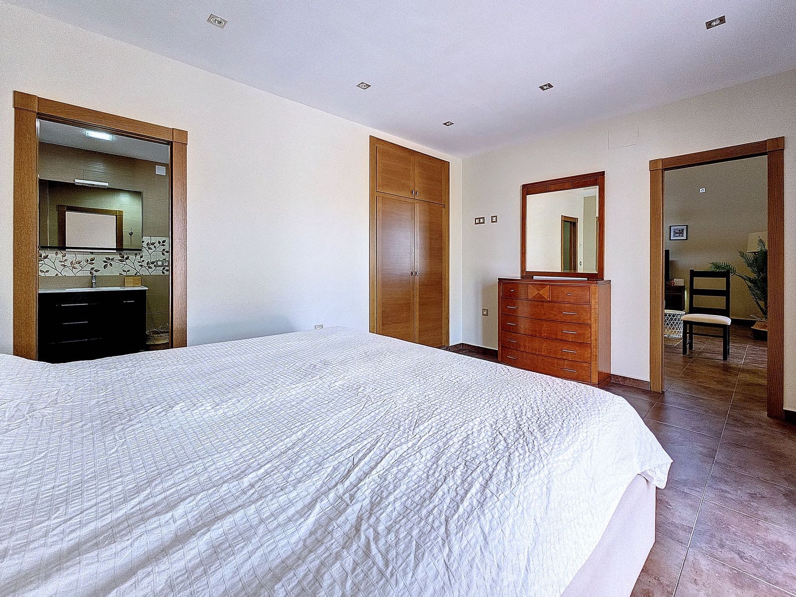 4 soveværelse Finca/Landehus til salg i Pinoso med swimmingpool garage - € 499.500 (Ref: 9125682)