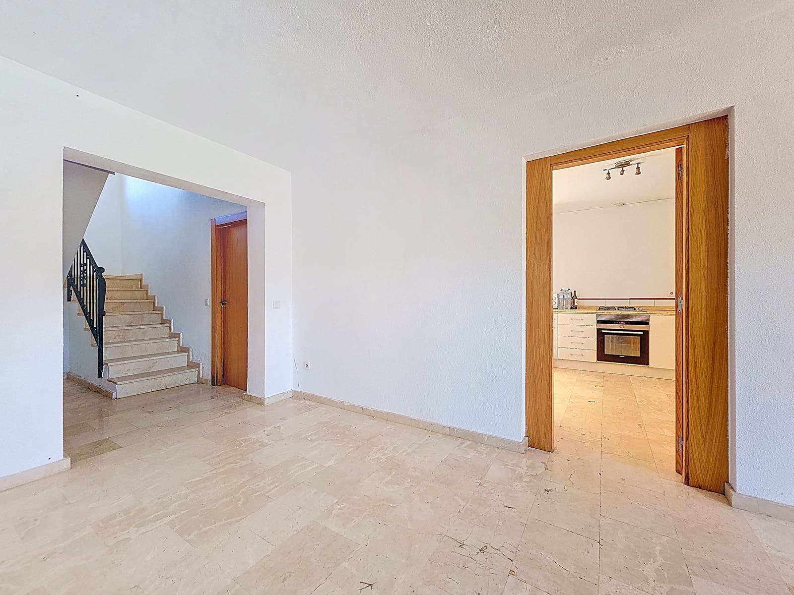 4 makuuhuone Huvila myytävänä paikassa Aspe mukana uima-altaan - 389 950 € (Ref: 9385337)