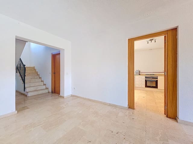 4 makuuhuone Huvila myytävänä paikassa Aspe mukana uima-altaan - 389 950 € (Ref: 9385337)