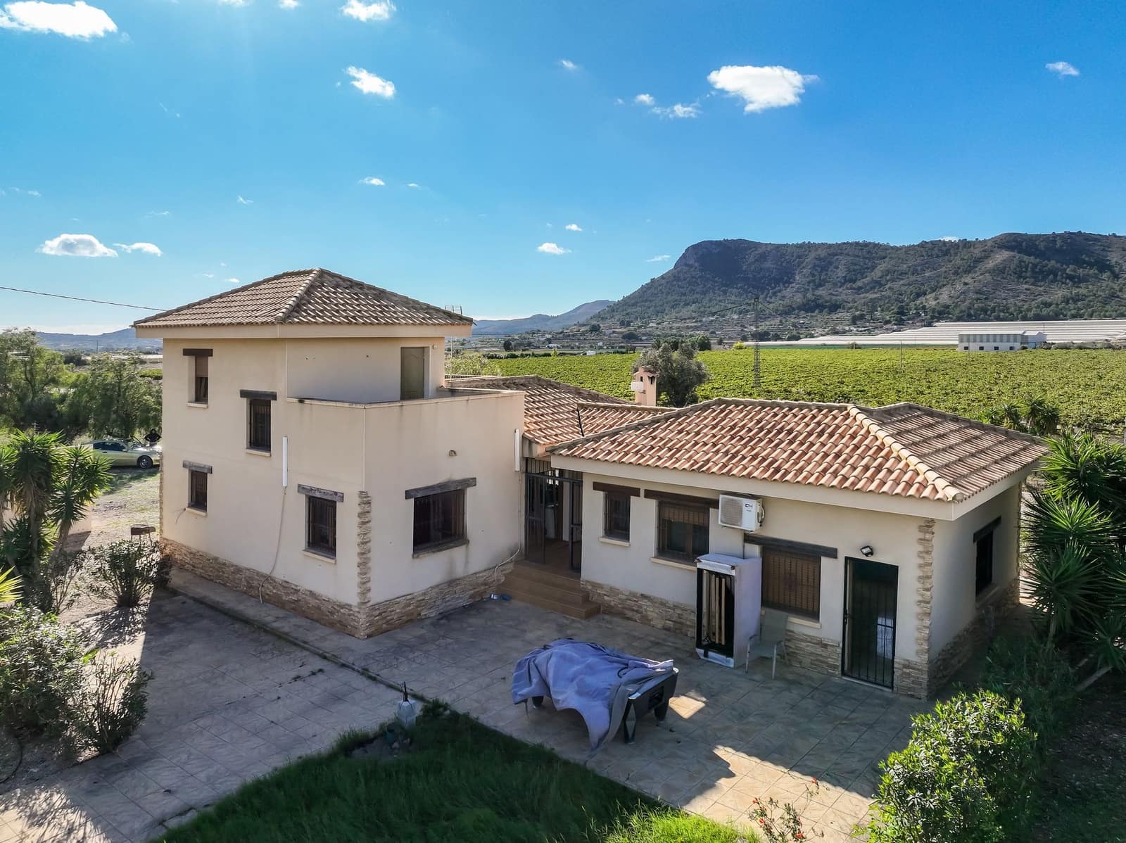 4 makuuhuone Huvila myytävänä paikassa Aspe mukana uima-altaan - 389 950 € (Ref: 9385337)