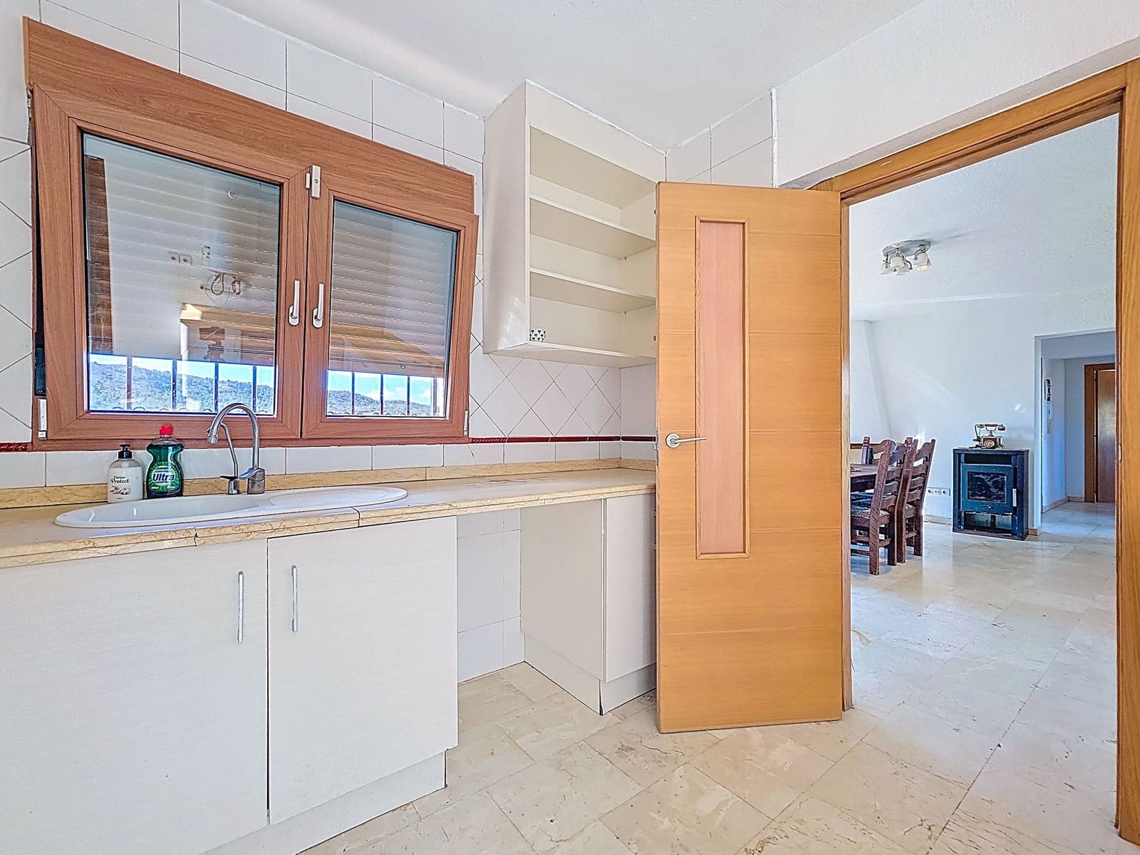 4 makuuhuone Huvila myytävänä paikassa Aspe mukana uima-altaan - 389 950 € (Ref: 9385337)