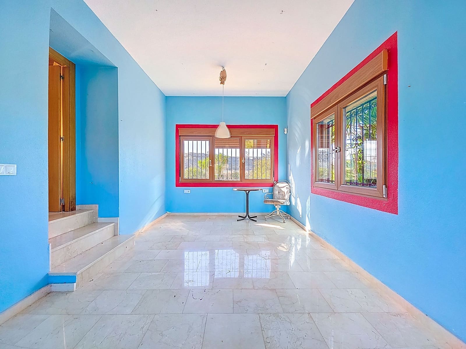 4 makuuhuone Huvila myytävänä paikassa Aspe mukana uima-altaan - 389 950 € (Ref: 9385337)