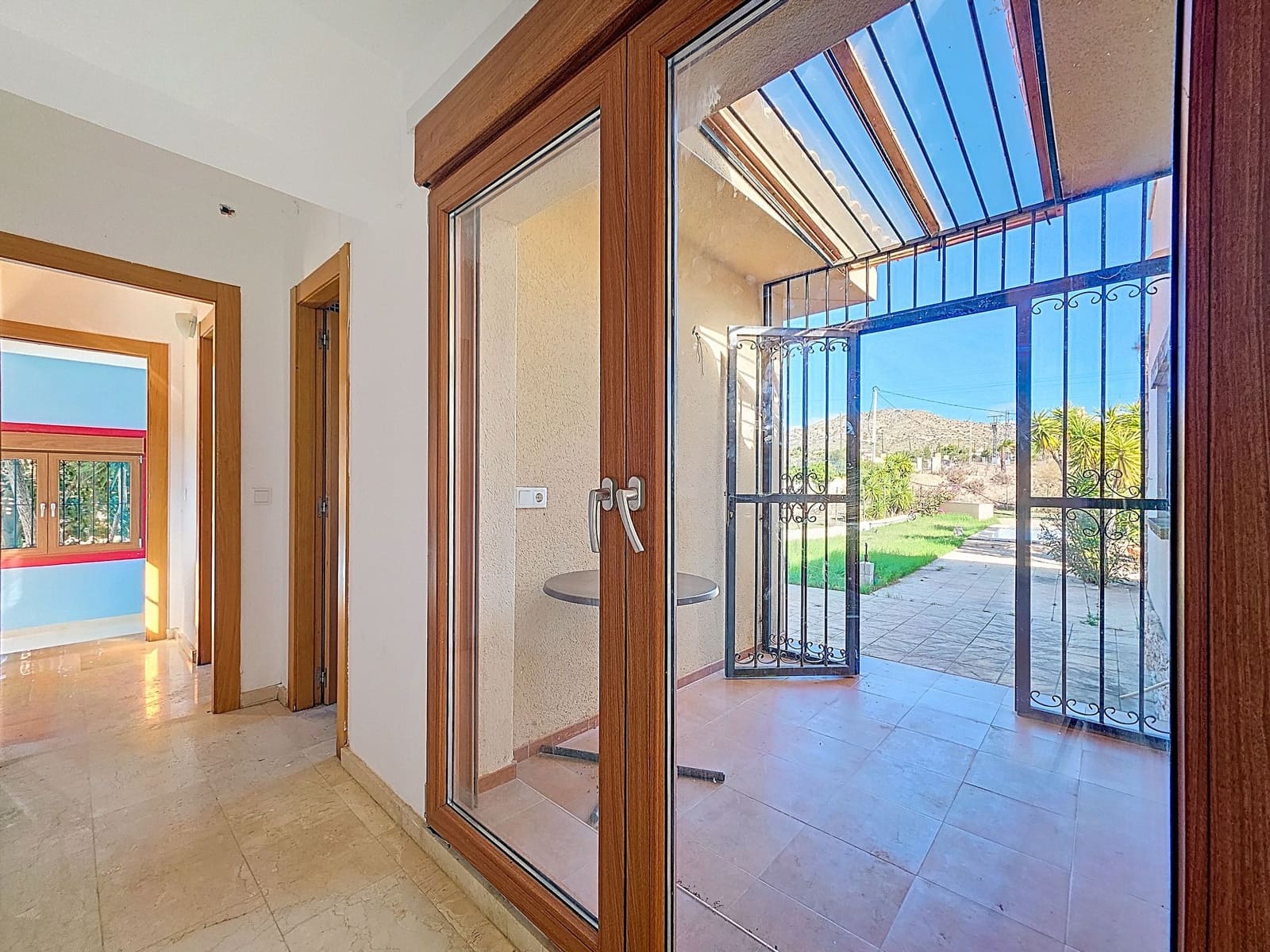 4 makuuhuone Huvila myytävänä paikassa Aspe mukana uima-altaan - 389 950 € (Ref: 9385337)