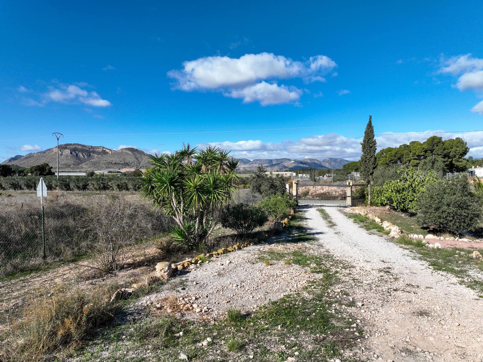 4 makuuhuone Huvila myytävänä paikassa Aspe mukana uima-altaan - 389 950 € (Ref: 9385337)