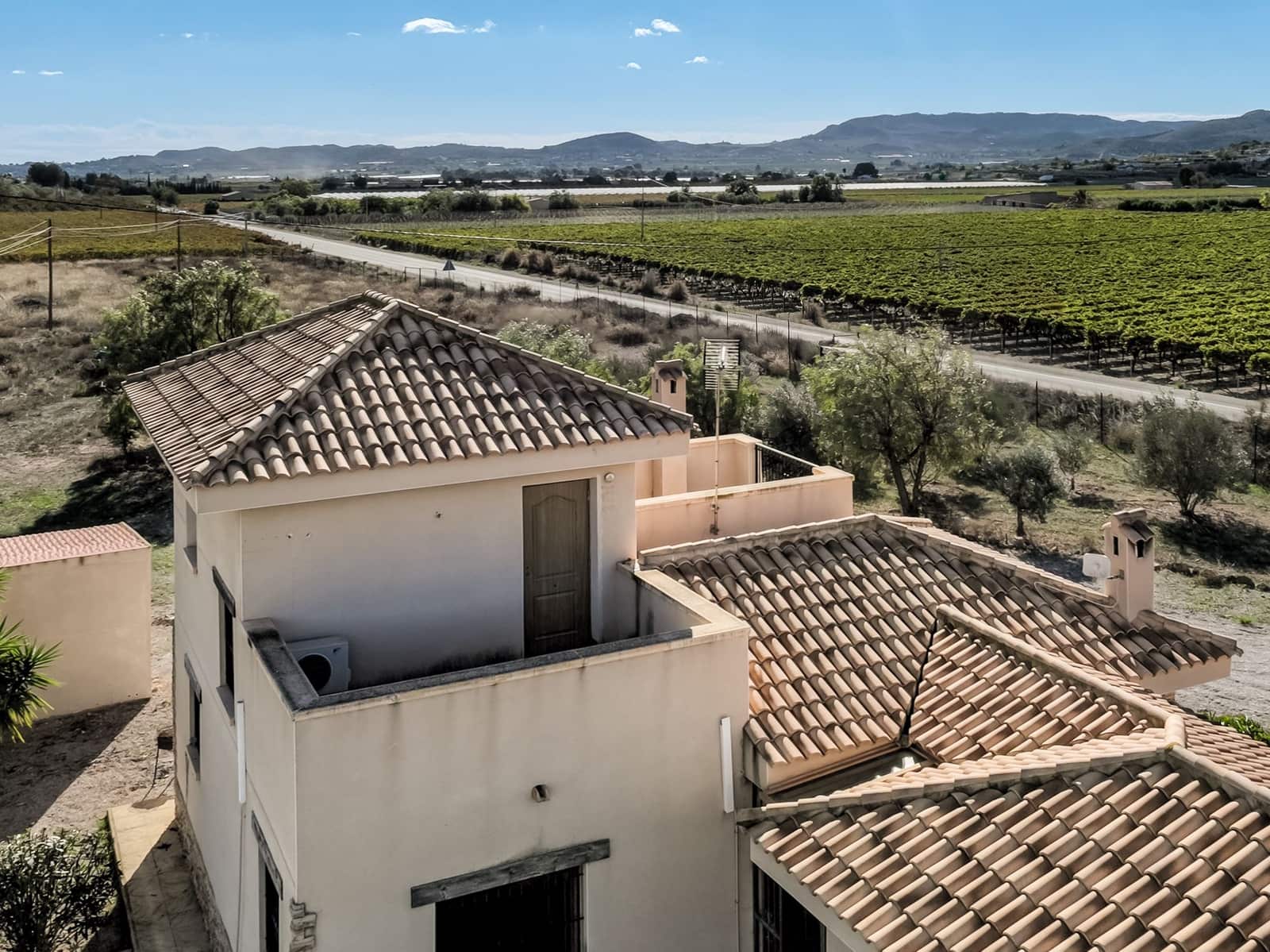 4 makuuhuone Huvila myytävänä paikassa Aspe mukana uima-altaan - 389 950 € (Ref: 9385337)