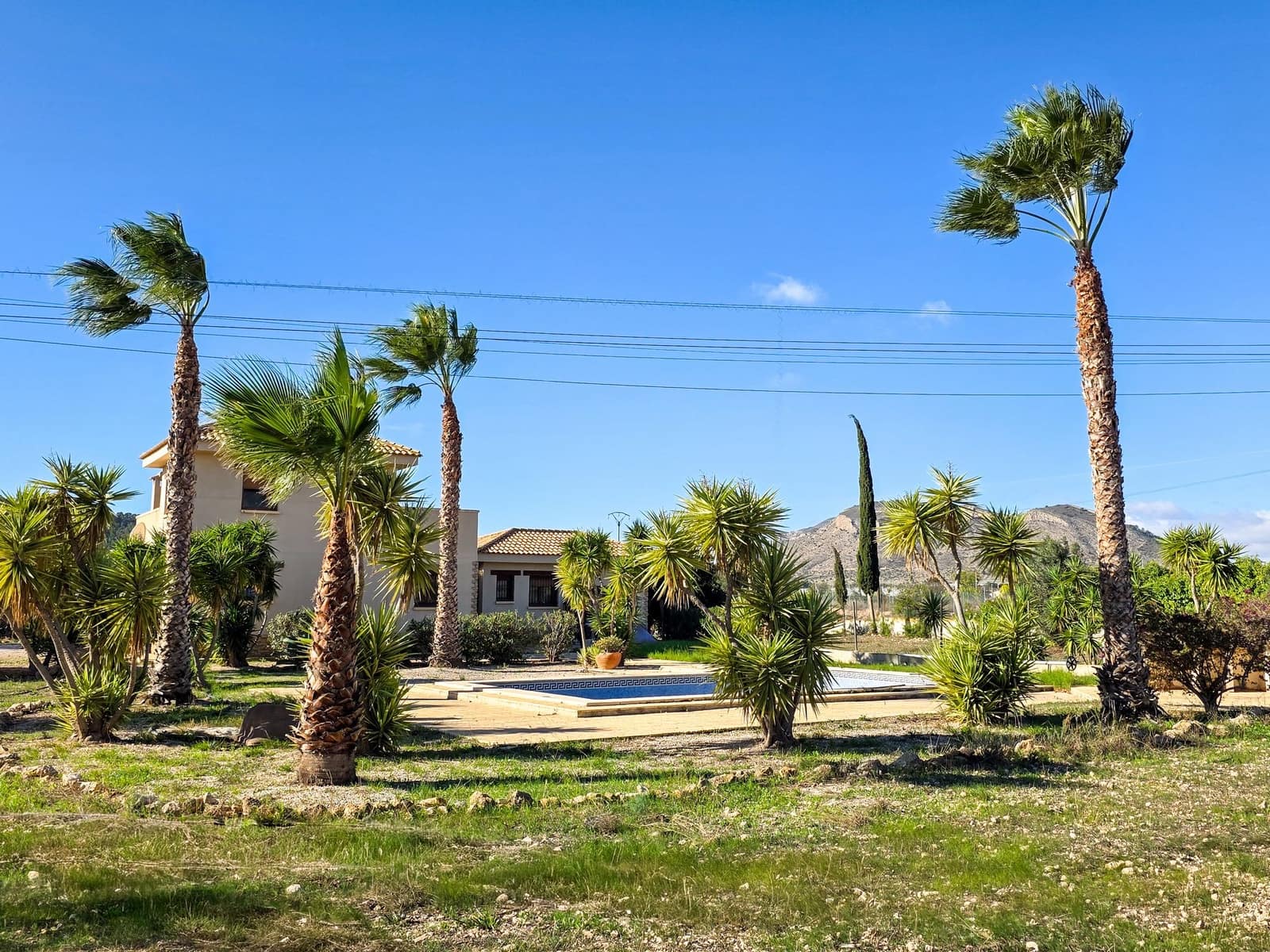 4 makuuhuone Huvila myytävänä paikassa Aspe mukana uima-altaan - 389 950 € (Ref: 9385337)