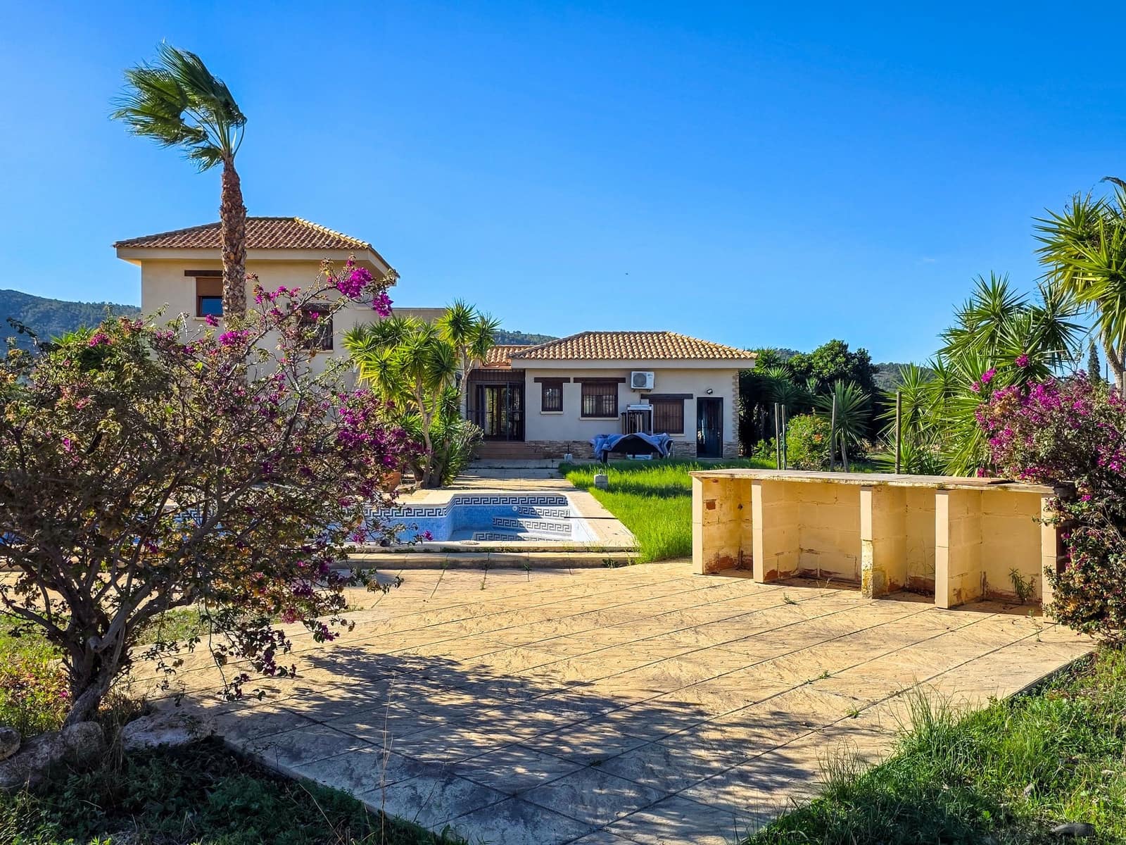 4 makuuhuone Huvila myytävänä paikassa Aspe mukana uima-altaan - 389 950 € (Ref: 9385337)