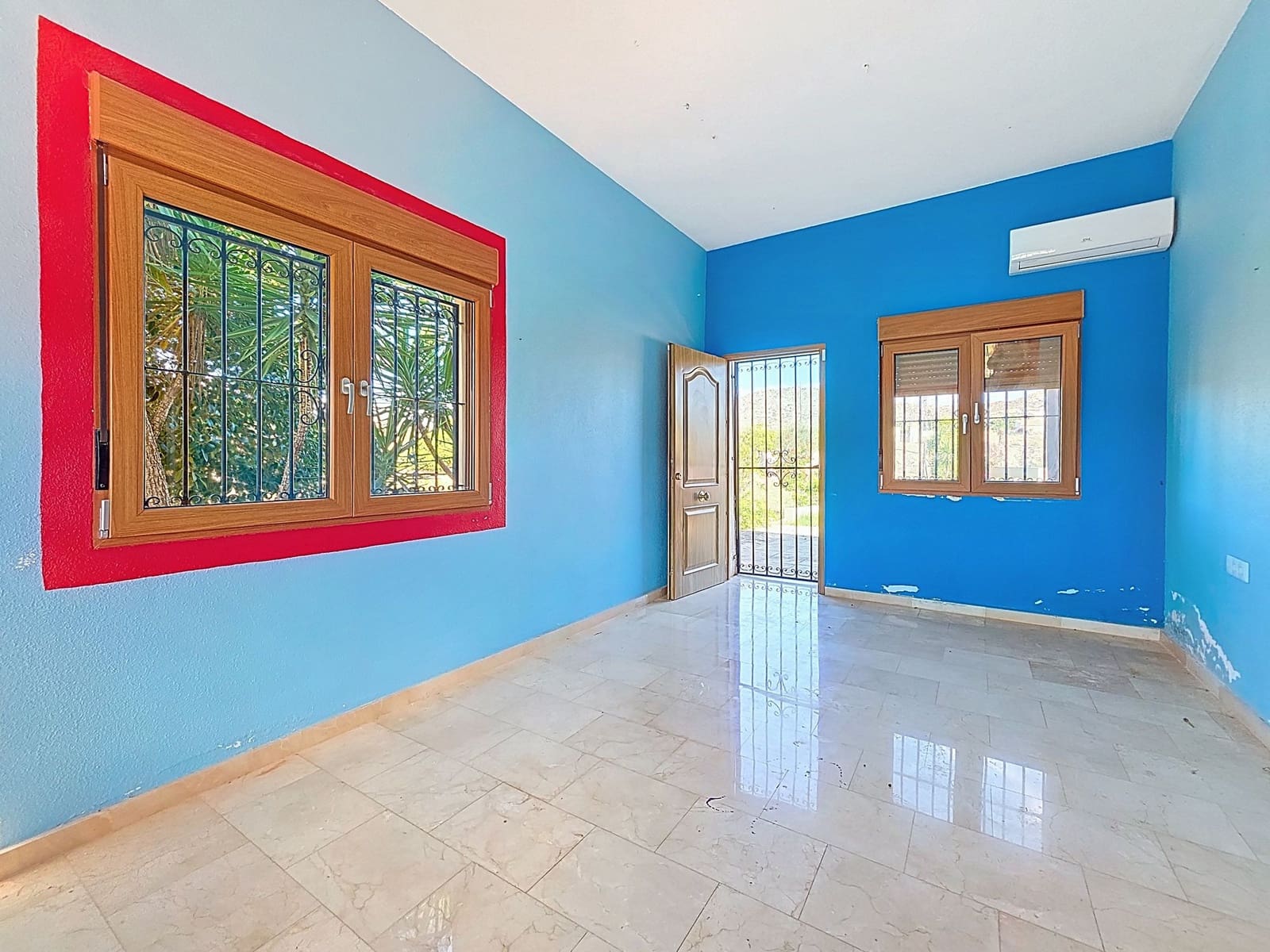 4 makuuhuone Huvila myytävänä paikassa Aspe mukana uima-altaan - 389 950 € (Ref: 9385337)