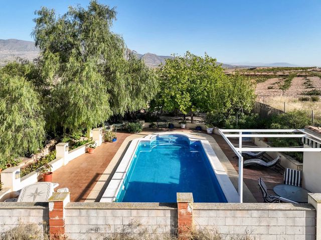 6 slaapkamer Finca/Landhuis te koop in Pinoso met zwembad garage - € 345.000 (Ref: 9388572)