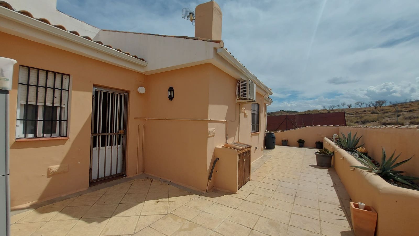3 bedroom Villa for sale in Freila - € 184,995 (Ref: 9388580)