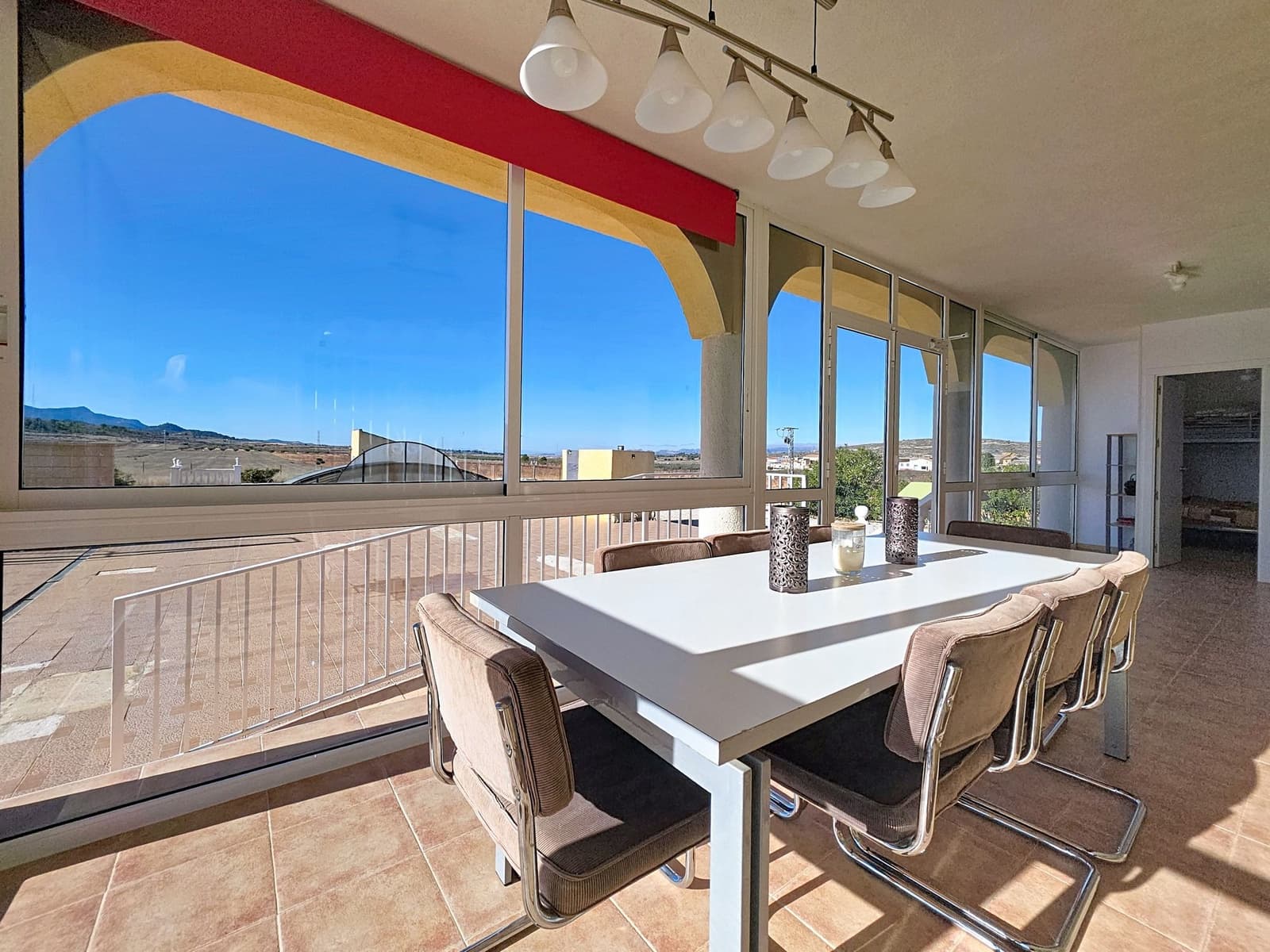 4 bedroom Villa for sale in Jumilla with pool garage - € 299,995 (Ref: 9388588)