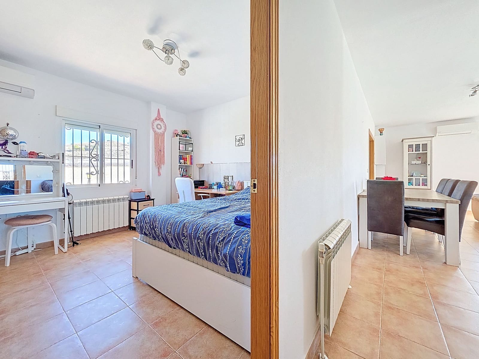 4 bedroom Villa for sale in Jumilla with pool garage - € 299,995 (Ref: 9388588)