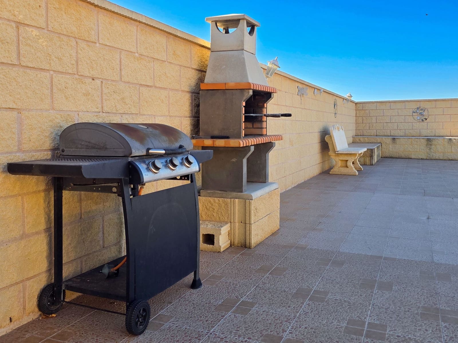 4 bedroom Villa for sale in Jumilla with pool garage - € 299,995 (Ref: 9388588)