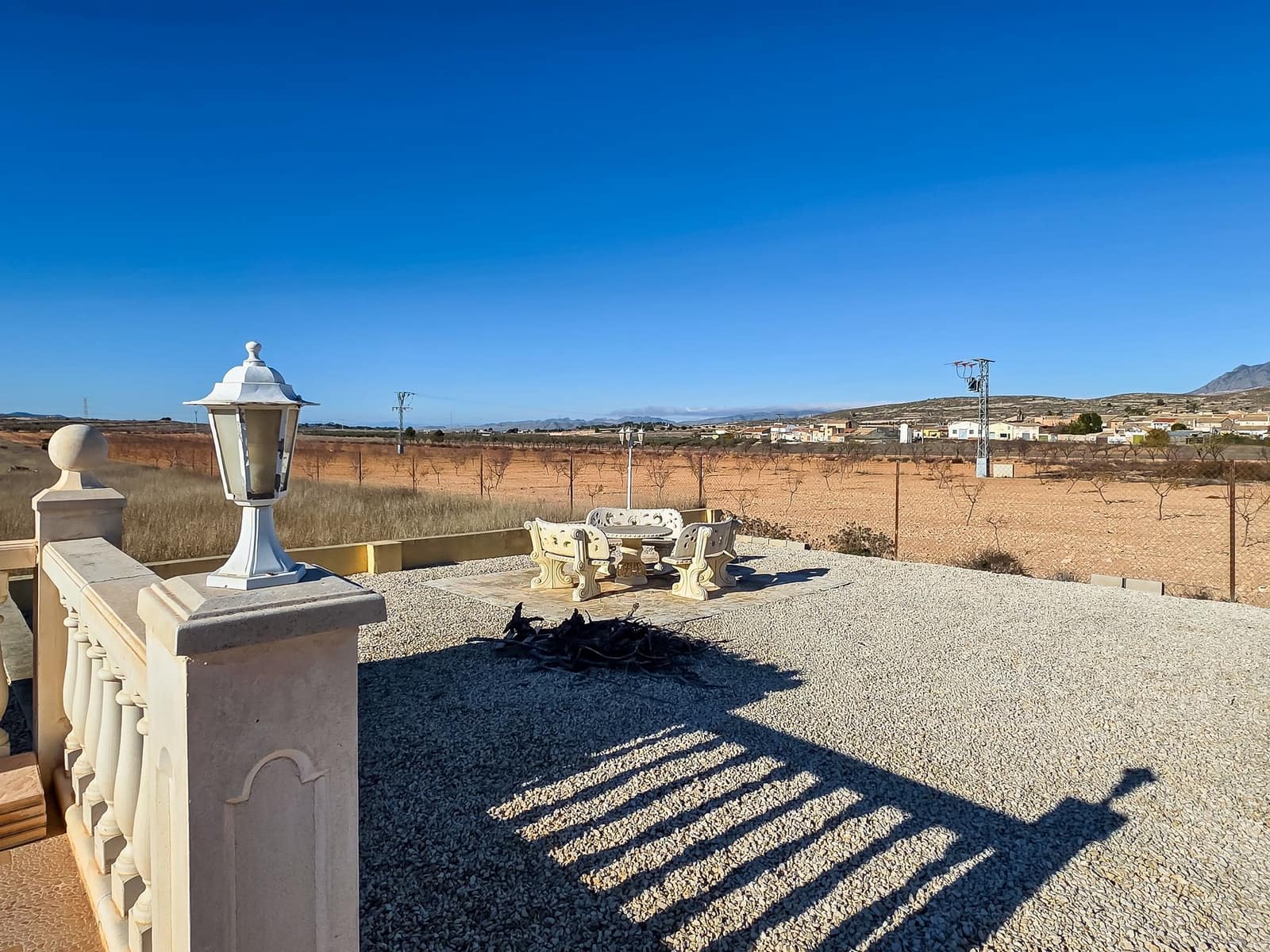 4 bedroom Villa for sale in Jumilla with pool garage - € 299,995 (Ref: 9388588)