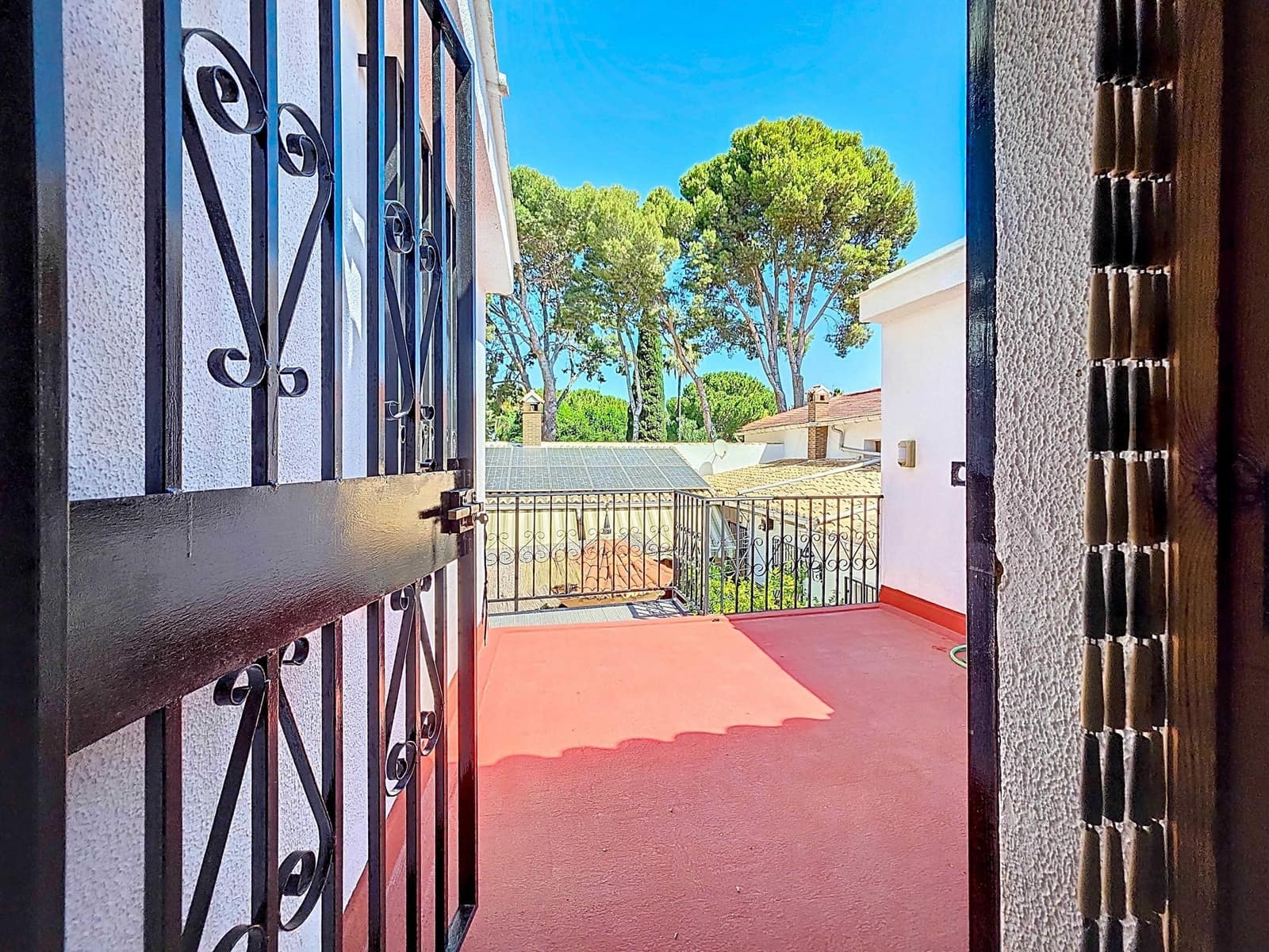 6 sovrum Villa till salu i Elda med pool - 1 099 000 € (Ref: 9388596)