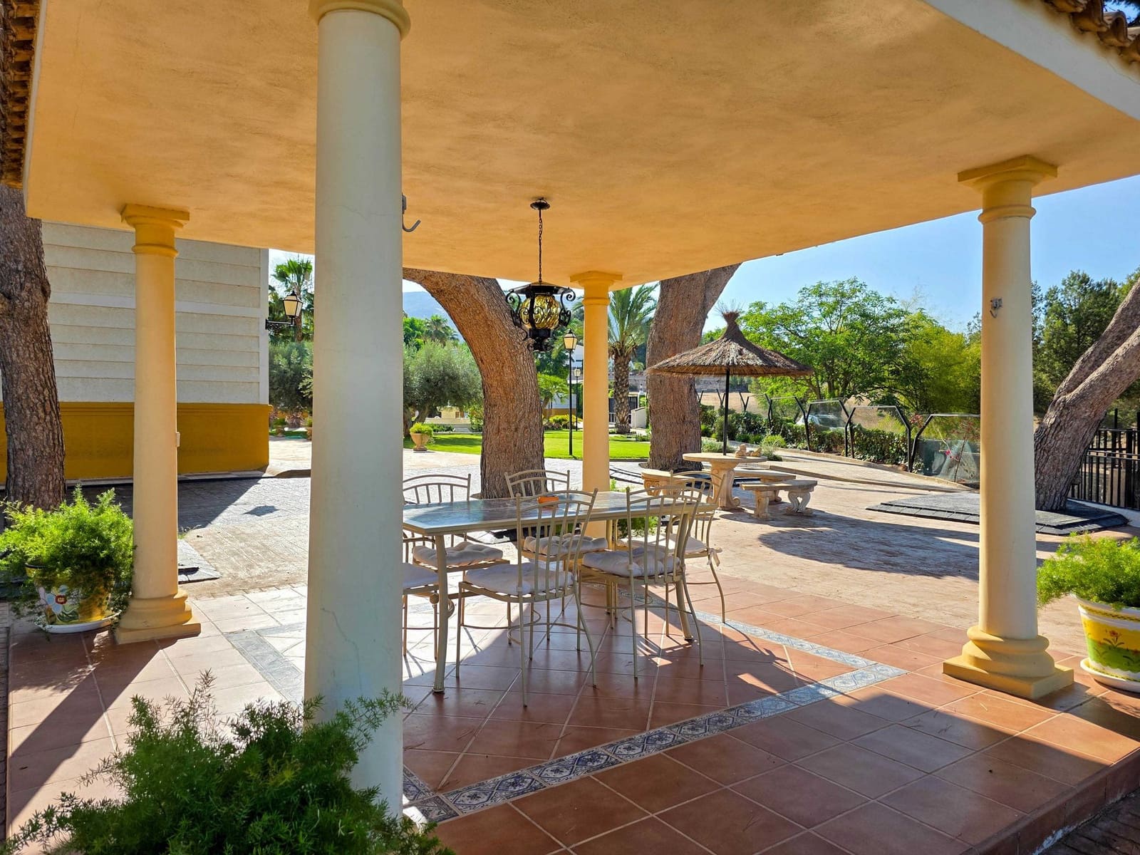 6 sovrum Villa till salu i Elda med pool - 1 099 000 € (Ref: 9388596)