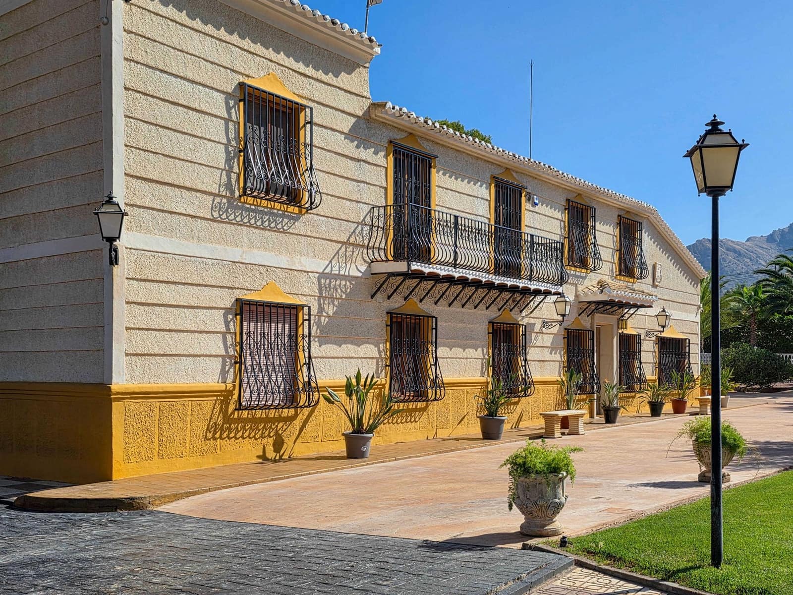 6 sovrum Villa till salu i Elda med pool - 1 099 000 € (Ref: 9388596)