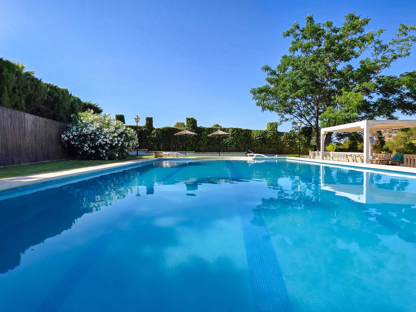 6 sovrum Villa till salu i Elda med pool - 1 099 000 € (Ref: 9388596)