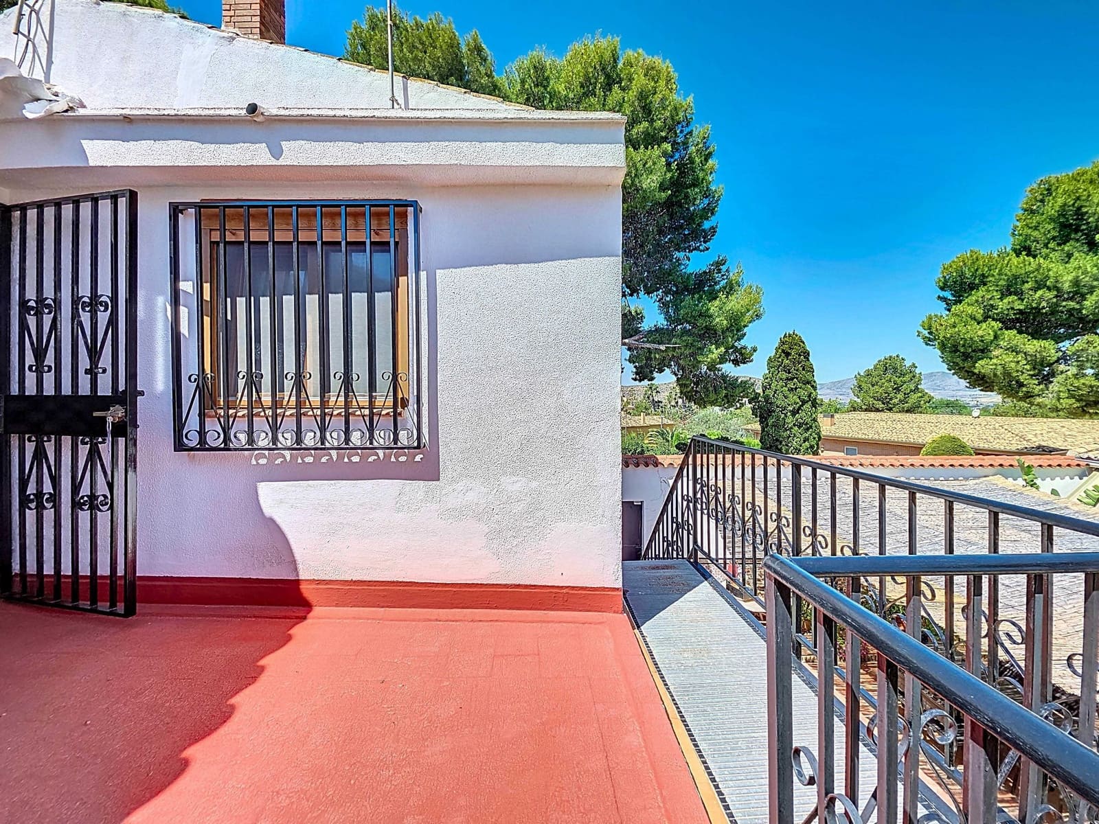 6 sovrum Villa till salu i Elda med pool - 1 099 000 € (Ref: 9388596)