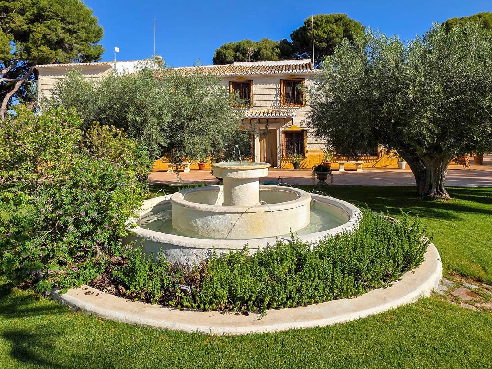 6 sovrum Villa till salu i Elda med pool - 1 099 000 € (Ref: 9388596)