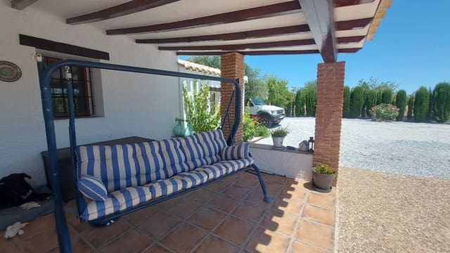 3 soveværelse Finca/Landehus til salg i Castril med swimmingpool garage - € 349.500 (Ref: 9388599)