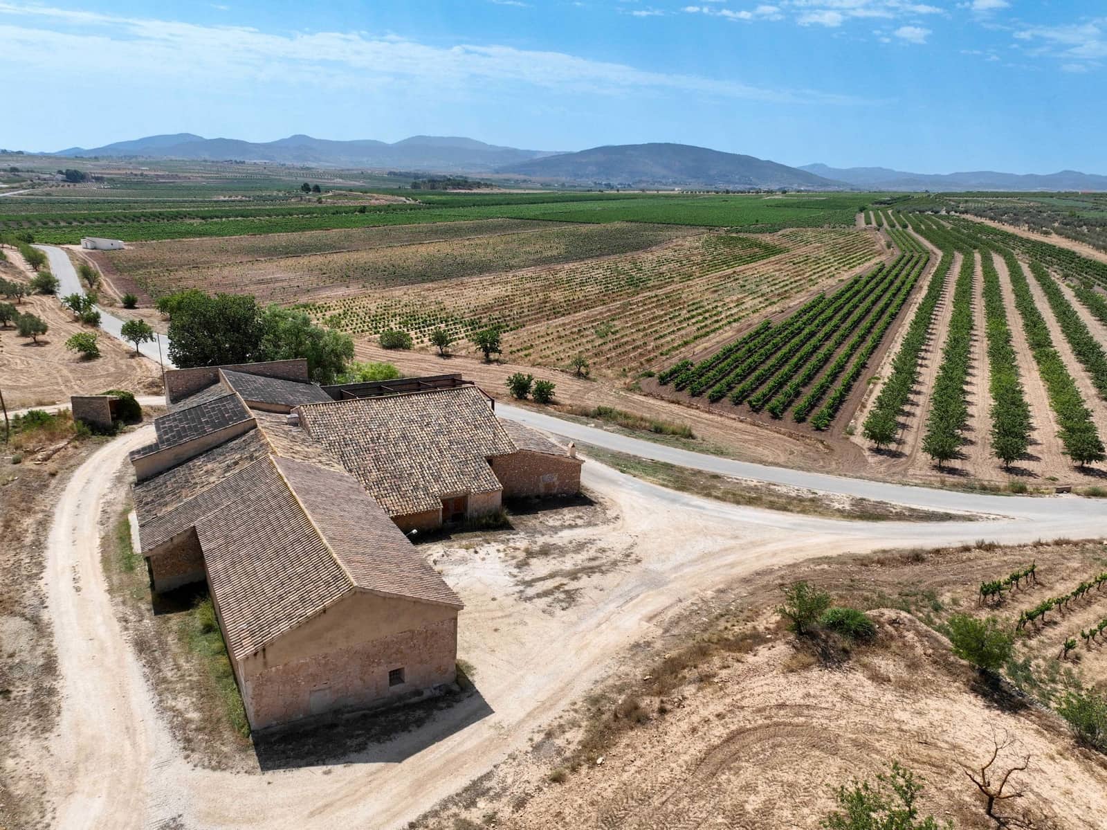 Finca/Landehus til salg i Pinoso med garage - € 310.000 (Ref: 9390427)