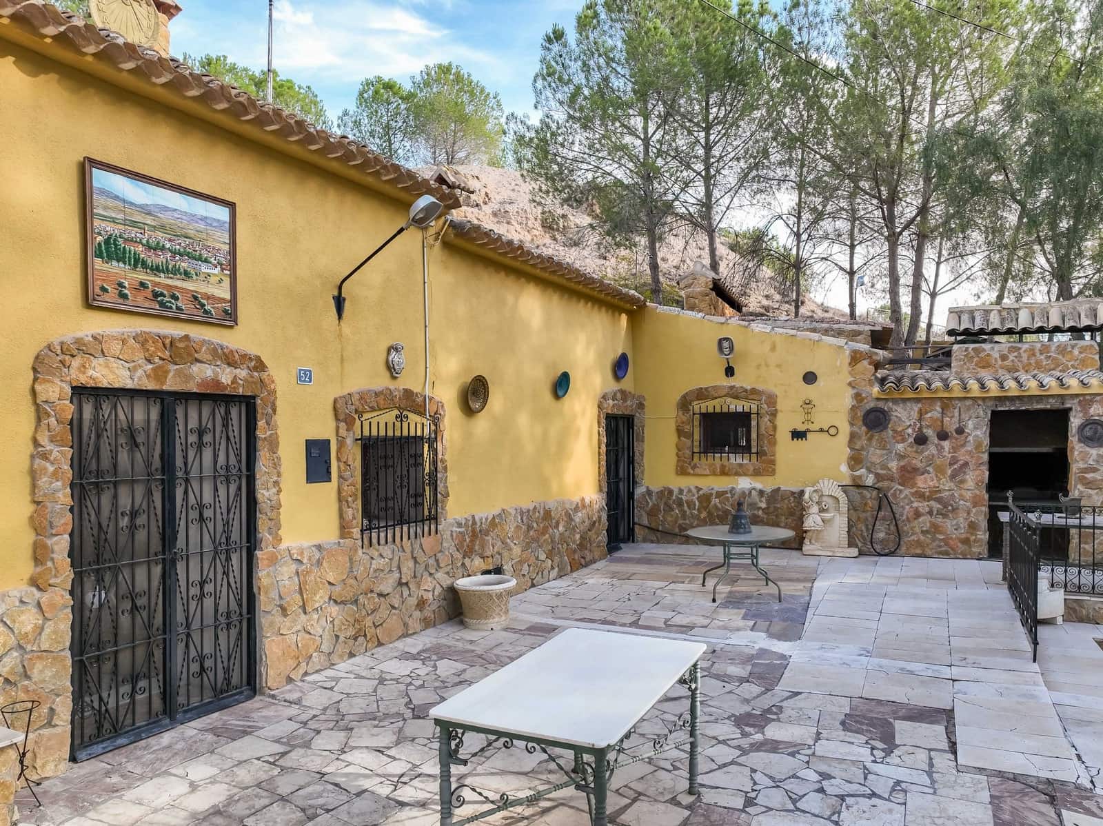 4 makuuhuone Luolatalo myytävänä paikassa Pinoso mukana 
autotalli - 159 950 € (Ref: 9393284)