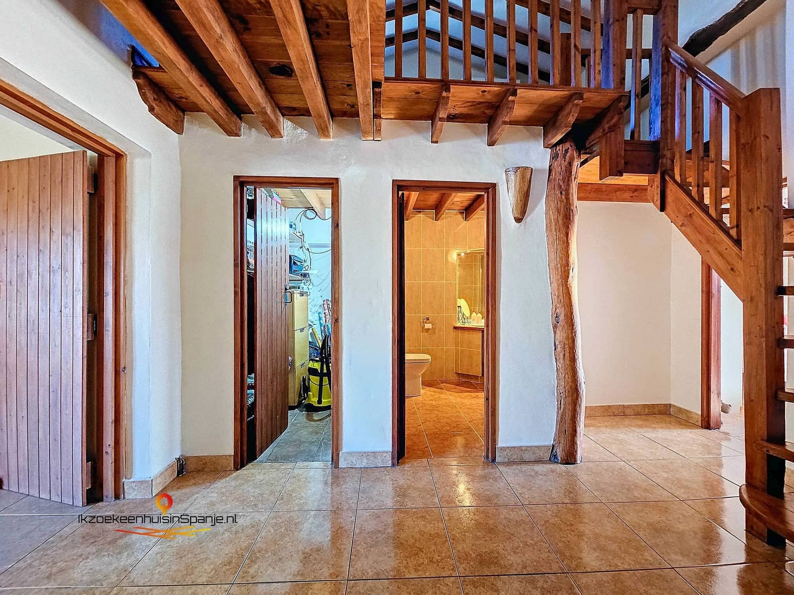 4 bedroom Townhouse for sale in Abanilla with pool - € 385,000 (Ref: 9428225)