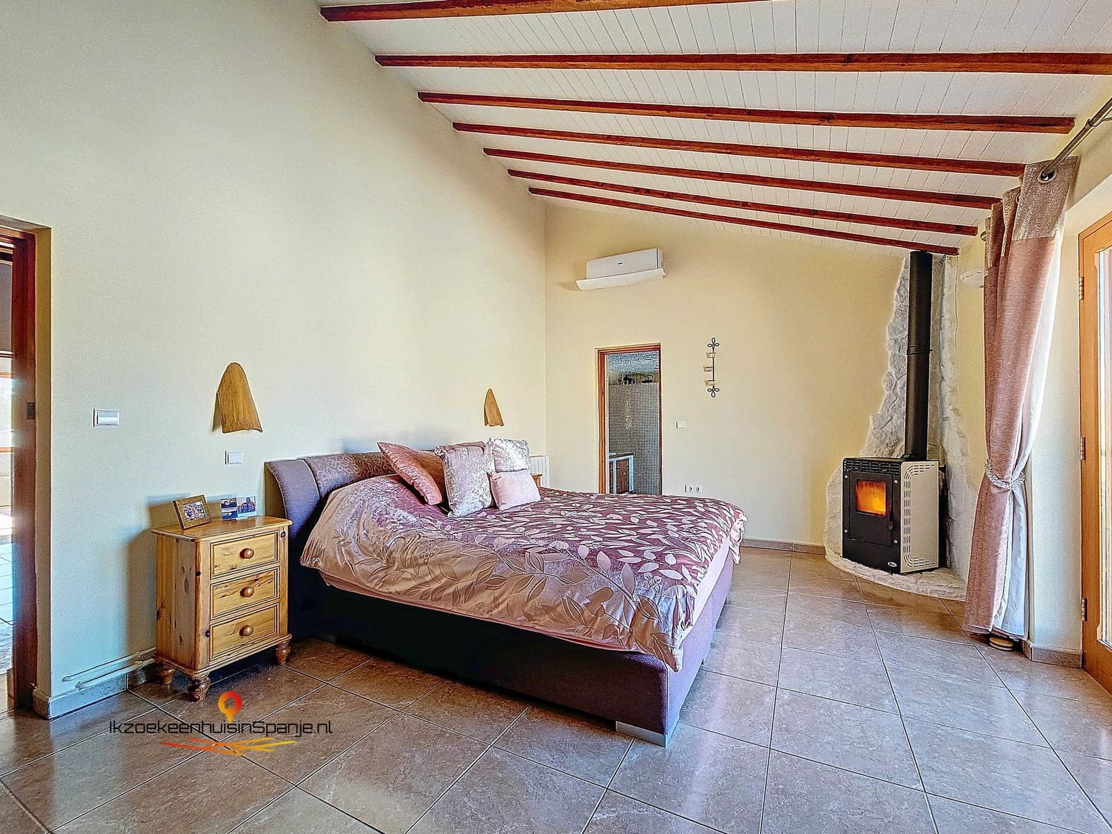 4 bedroom Townhouse for sale in Abanilla with pool - € 385,000 (Ref: 9428225)