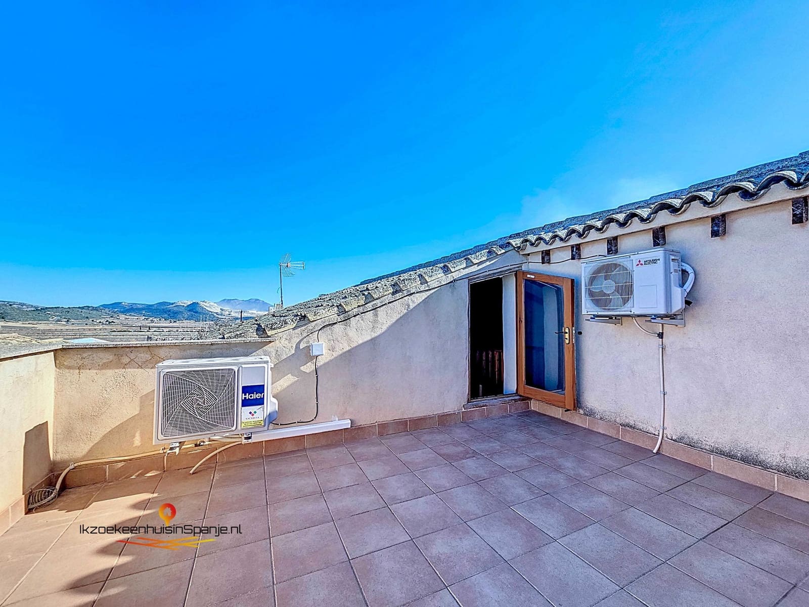 4 bedroom Townhouse for sale in Abanilla with pool - € 385,000 (Ref: 9428225)