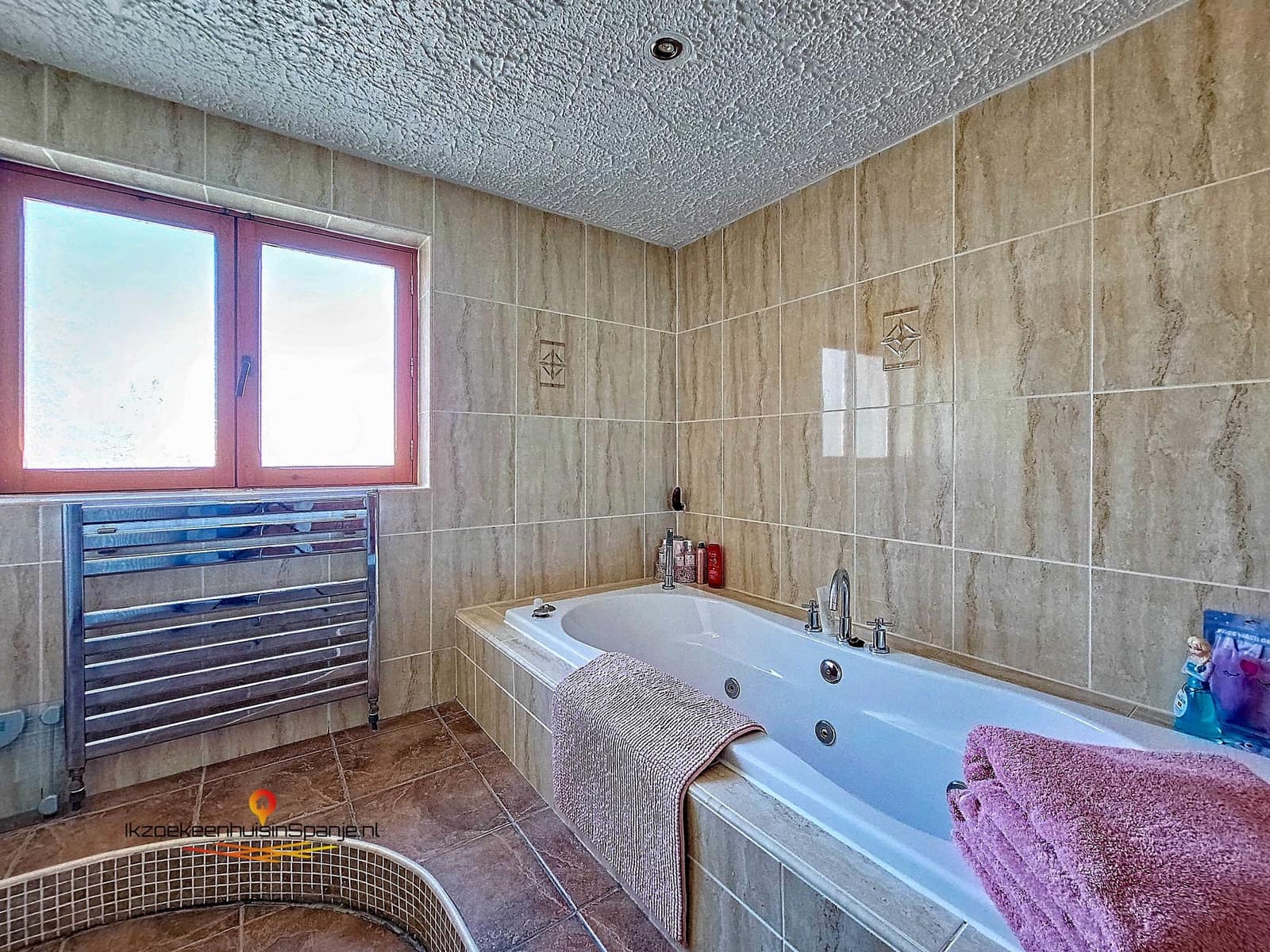 4 bedroom Townhouse for sale in Abanilla with pool - € 385,000 (Ref: 9428225)