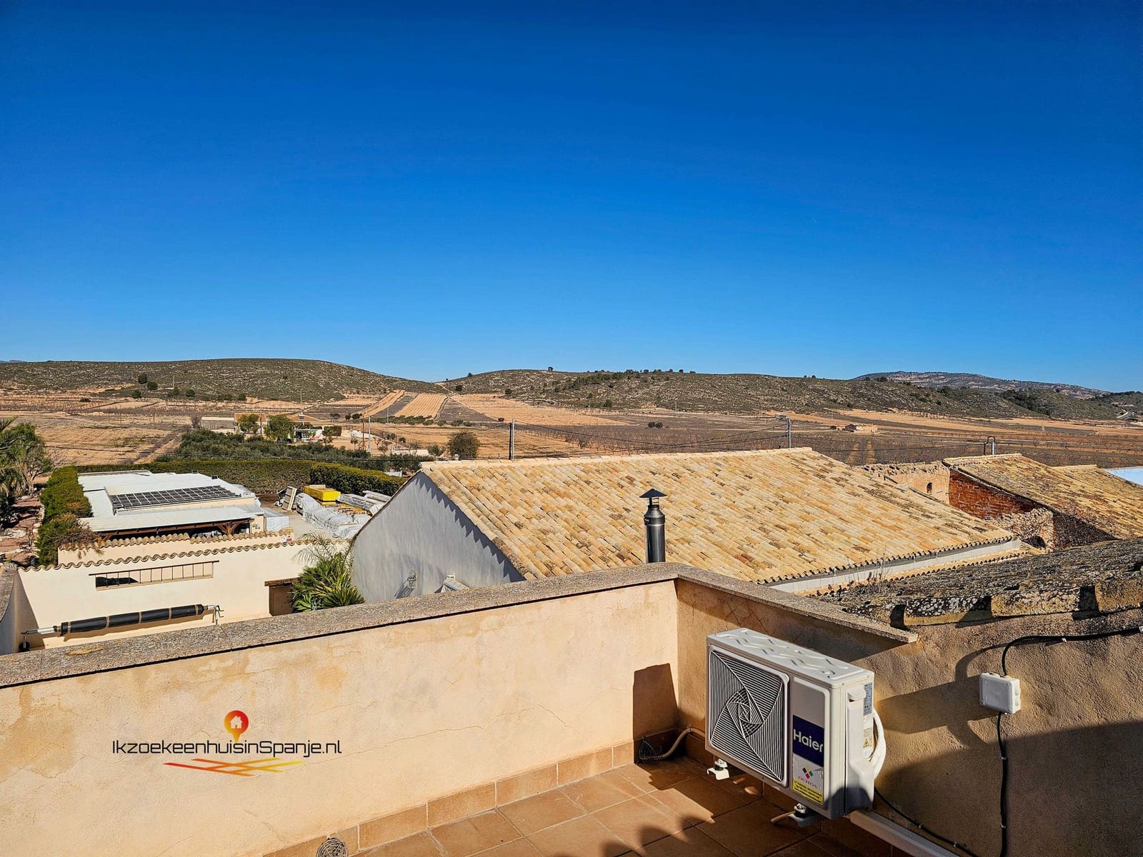 4 bedroom Townhouse for sale in Abanilla with pool - € 385,000 (Ref: 9428225)