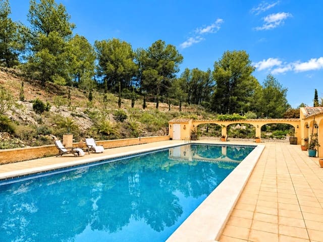 5 soverom Villa til salgs i Pinoso med svømmebasseng - € 649 950 (Ref: 9841472)