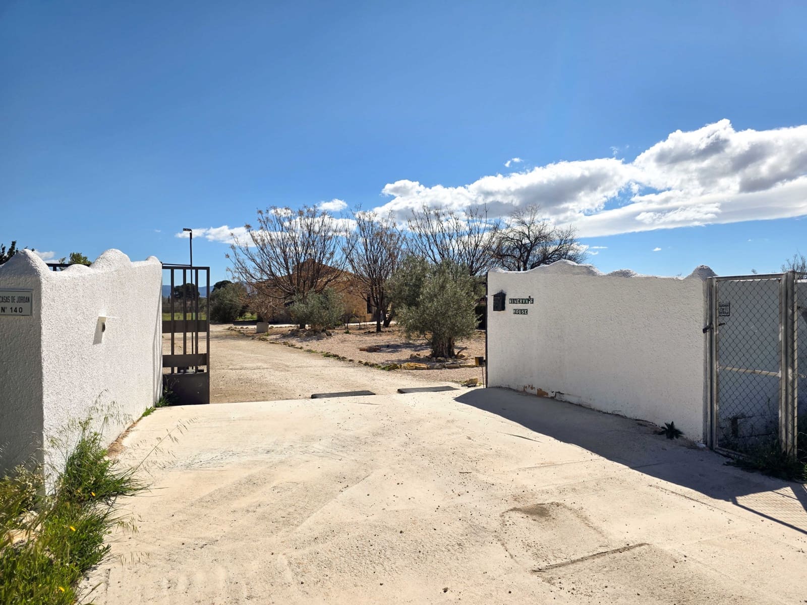 3 bedroom Villa for sale in Villena - € 259,000 (Ref: 9841473)