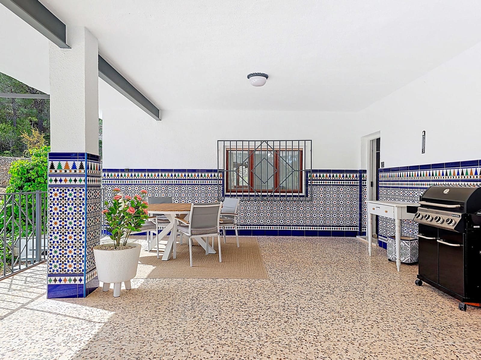 5 Zimmer Villa zu verkaufen in Monovar / Monover mit Pool Garage - 499.500 € (Ref: 9841474)