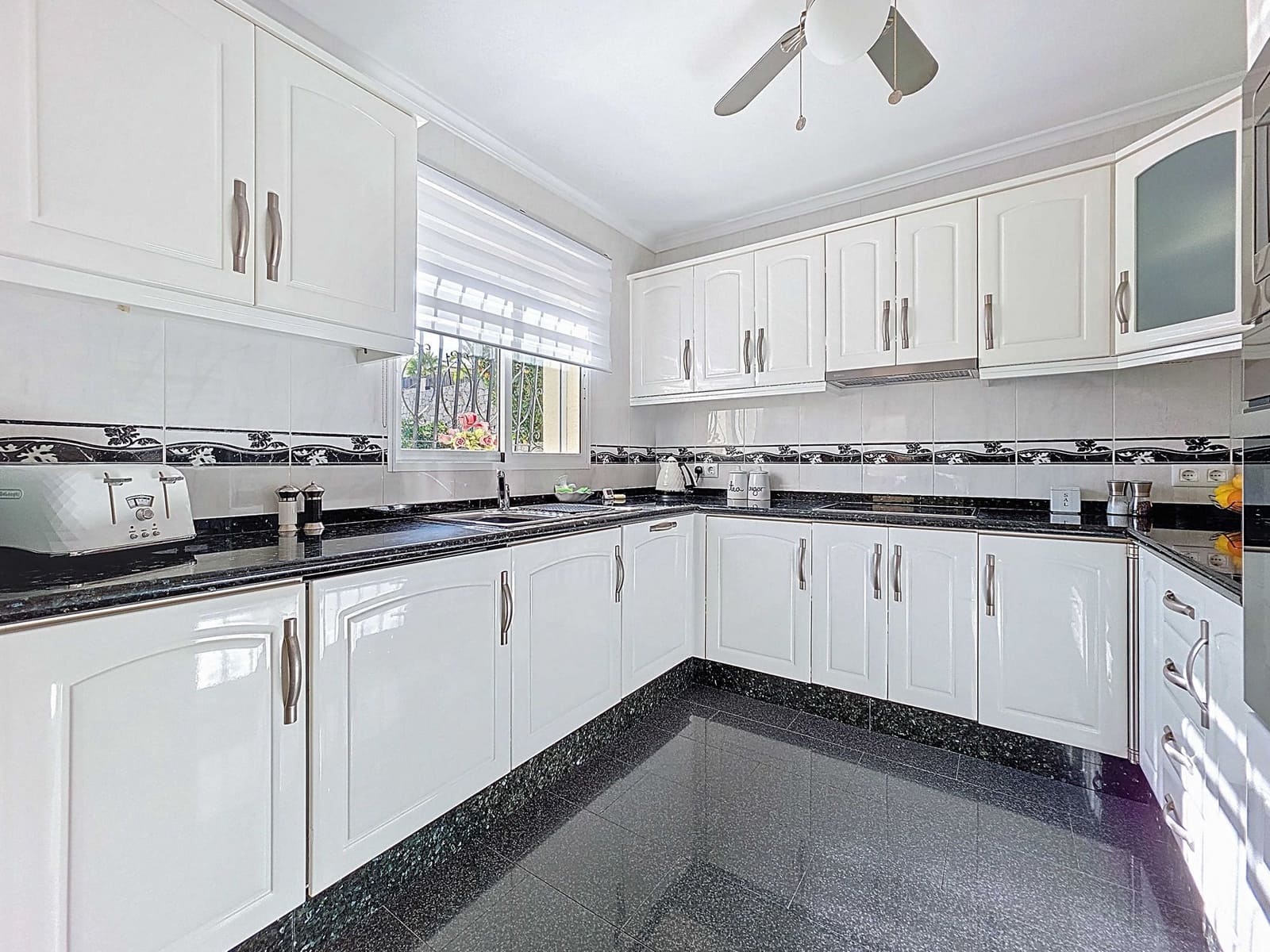 3 bedroom Villa for sale in Alcalali / Alcanali with pool - € 499,995 (Ref: 9841475)