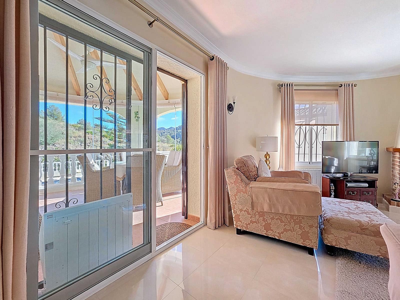3 bedroom Villa for sale in Alcalali / Alcanali with pool - € 499,995 (Ref: 9841475)