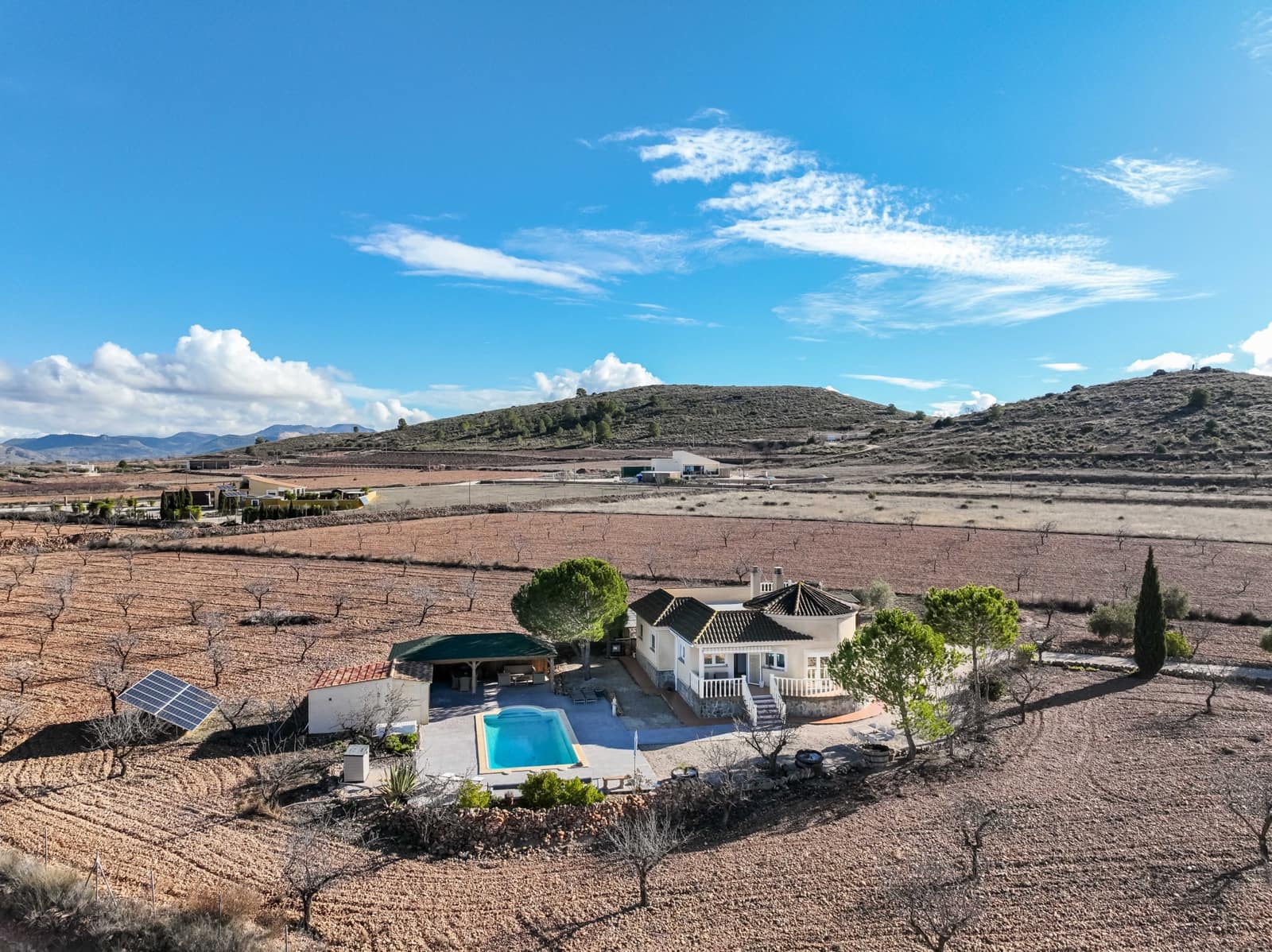 3 bedroom Villa for sale in Jumilla with pool - € 329,995 (Ref: 9841476)