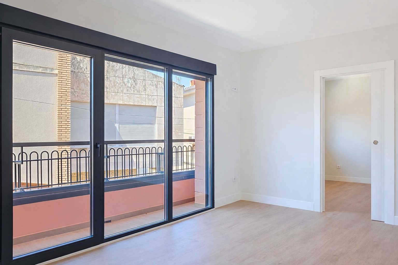 7 bedroom Townhouse for sale in Pinoso with pool garage - € 849,995 (Ref: 9841477)