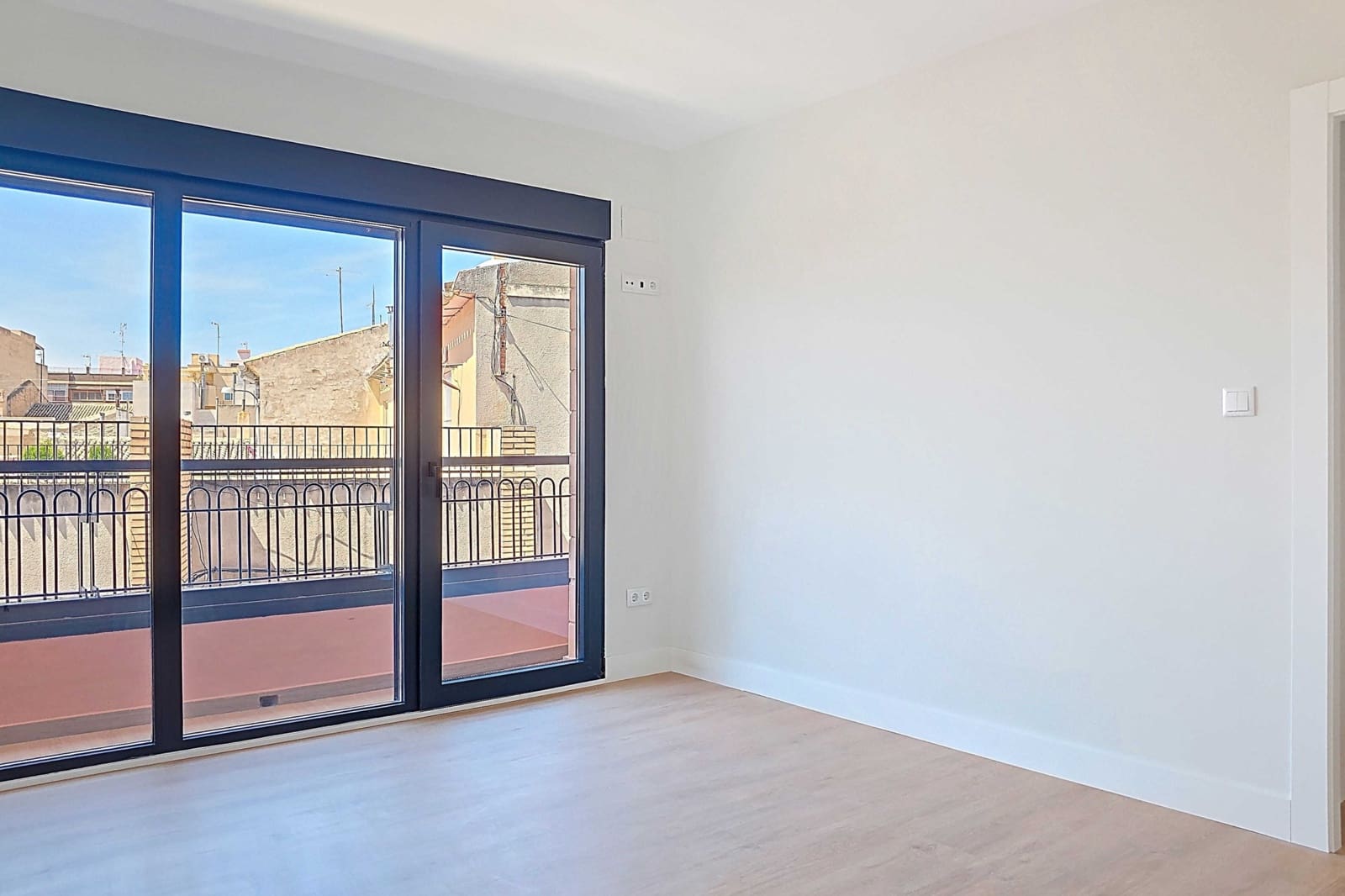 7 bedroom Townhouse for sale in Pinoso with pool garage - € 849,995 (Ref: 9841477)