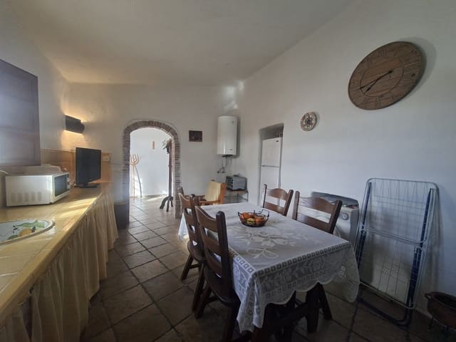 3 soveværelse Hulehus til salg i Huéscar - € 94.950 (Ref: 9841479)